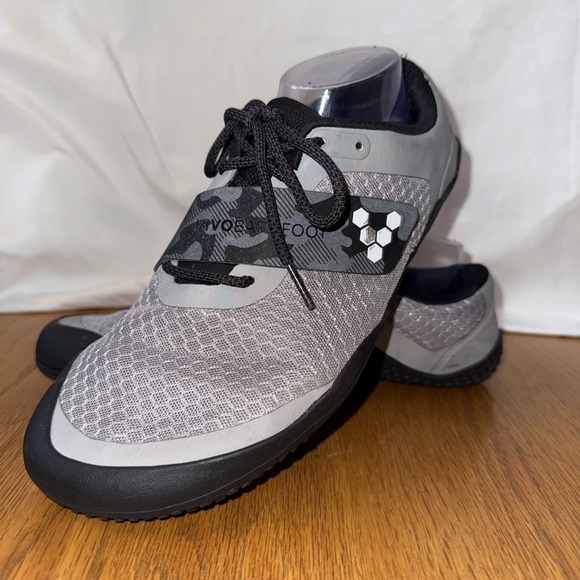Vivobarefoot Motus Men's US 9 EU 42 M Running‎ Gray/Black Shoes Sneakers